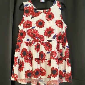 NWT LuLaRoe L Elaina Tiered Tank